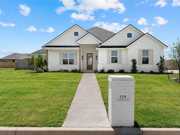 119 Paddle Boat Court, Robinson, TX 76706