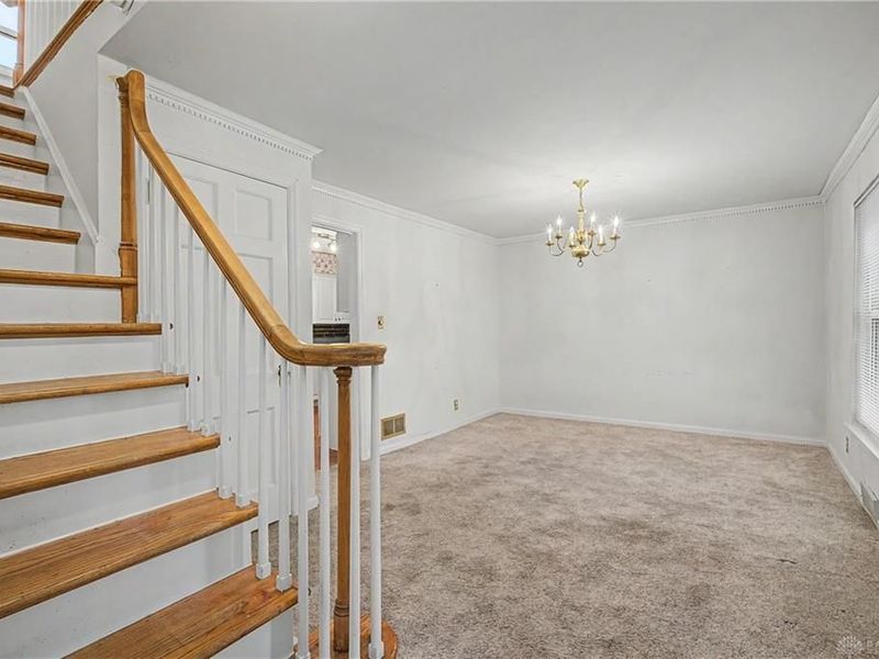 100 Greendale Drive, Kettering, OH 45429 Photo 13