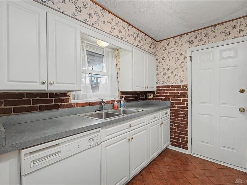 100 Greendale Drive, Kettering, OH 45429 Photo 19
