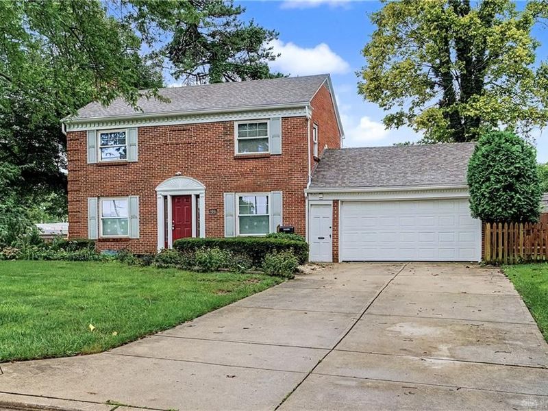 100 Greendale Drive, Kettering, OH 45429 Photo 2
