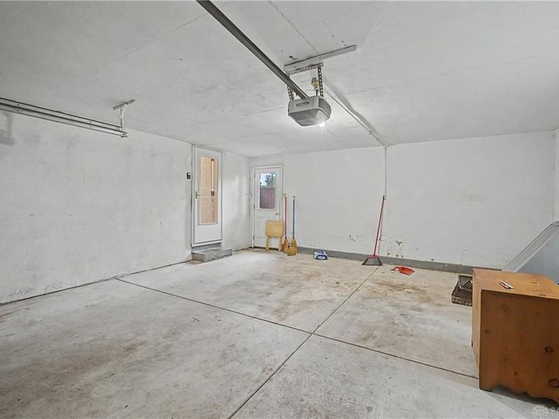 100 Greendale Drive, Kettering, OH 45429 Photo 41