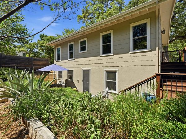 2111 W 12TH ST, Austin, TX 78703