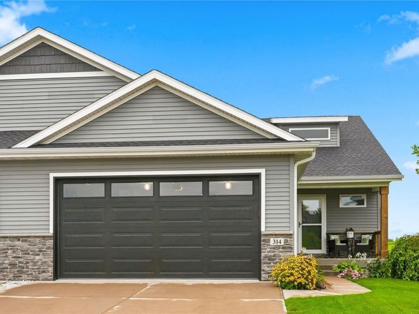 314 Dawson Drive , West Branch, IA 52358