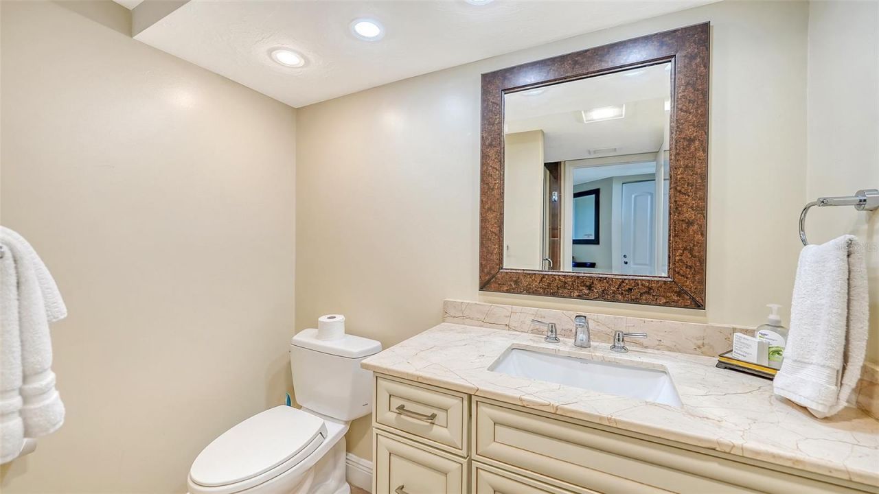1055 Beach Road , Unit B602, Sarasota, FL 34242 Photo