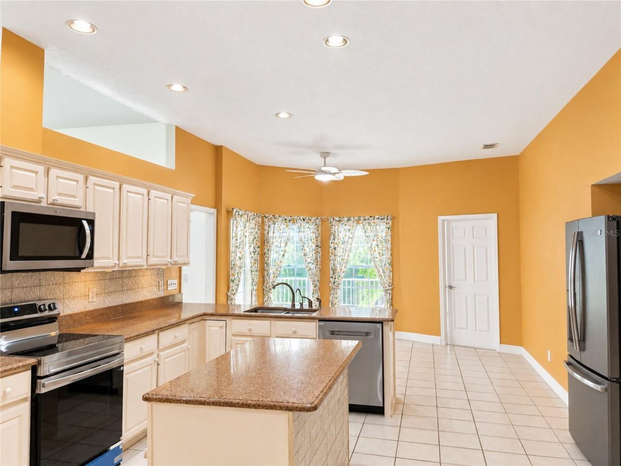 7116 Pebble Beach Lane, Seminole, FL 33777 Photo