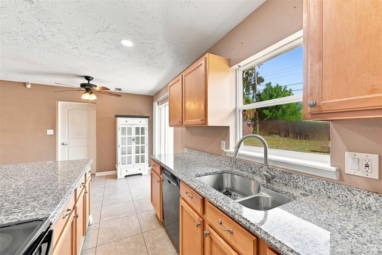 2304 Stanford Avenue , Bradenton, FL 34207 Photo