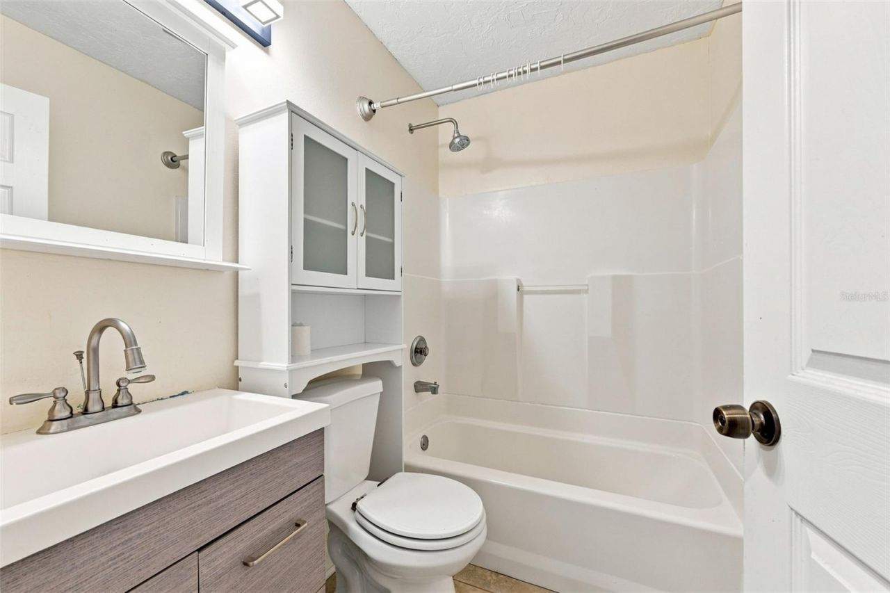 2304 Stanford Avenue , Bradenton, FL 34207 Photo