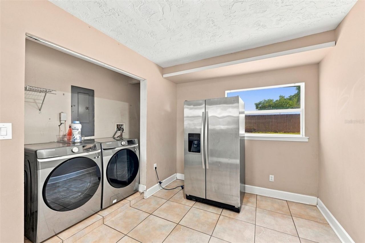 2304 Stanford Avenue , Bradenton, FL 34207 Photo