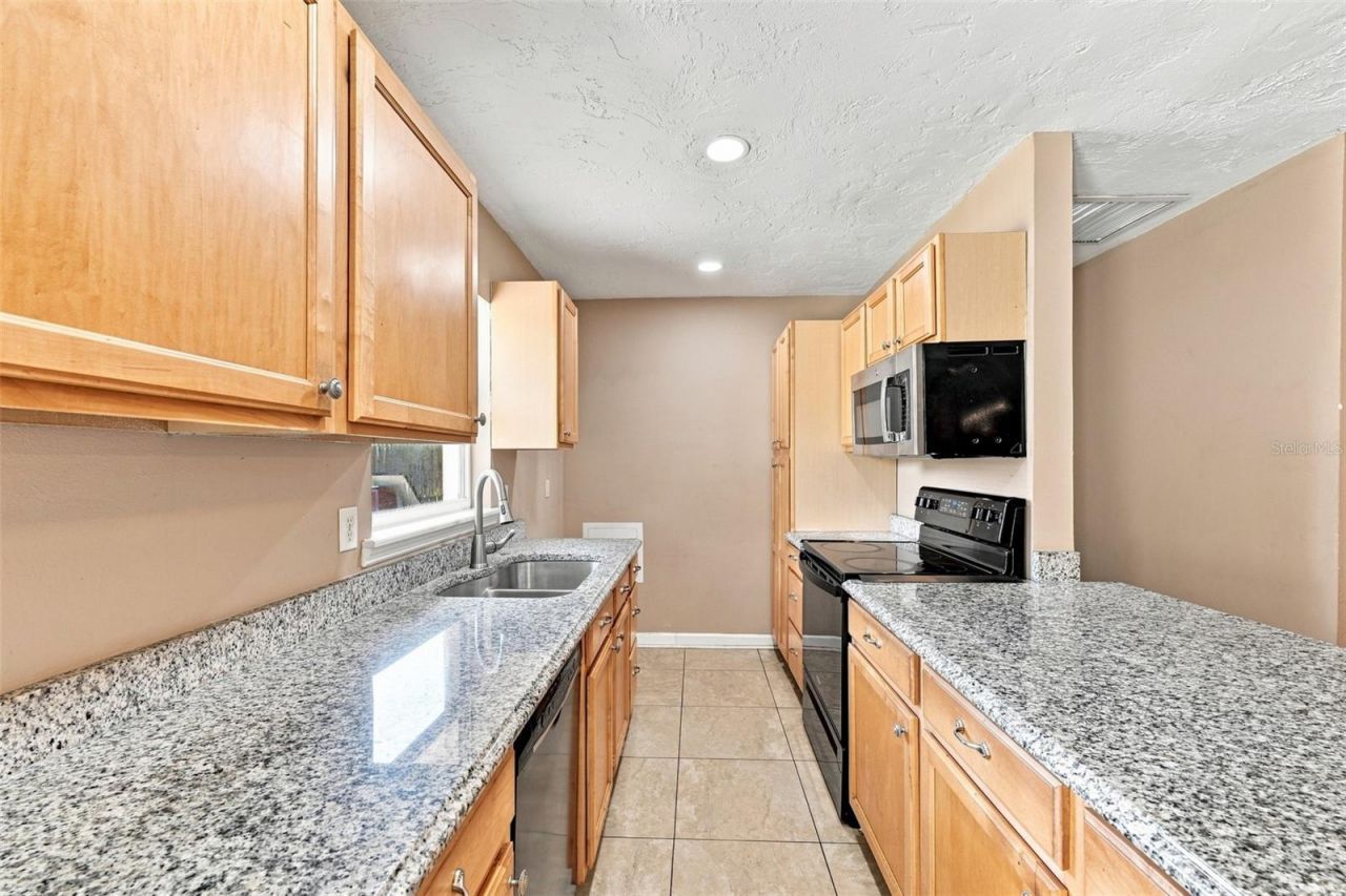 2304 Stanford Avenue , Bradenton, FL 34207 Photo