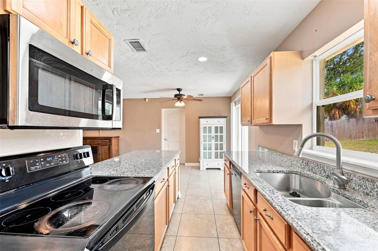 2304 Stanford Avenue , Bradenton, FL 34207 Photo