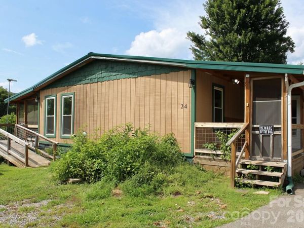 24 Karis Lane, Clyde, NC 28721