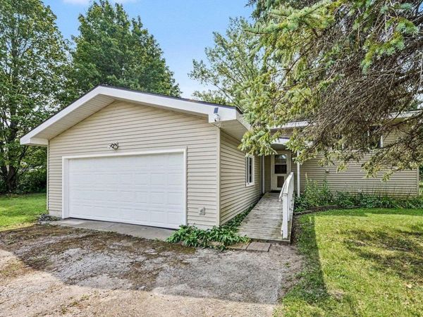 5431 Brentwood Street, Grawn, MI 49637