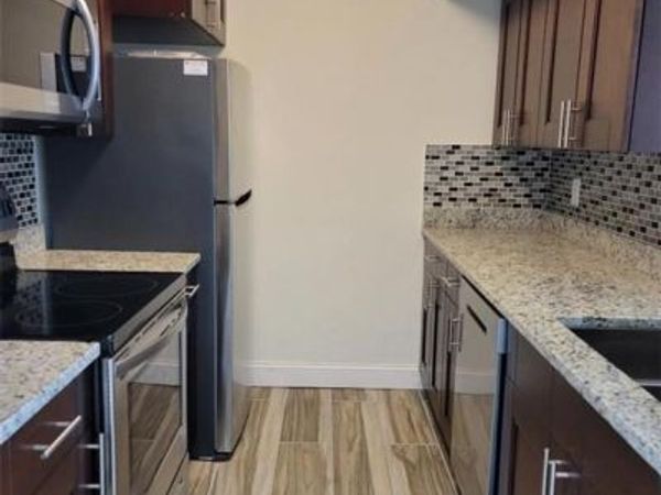 190 Santa Clara DR, Unit 190-4, NAPLES, FL 34104