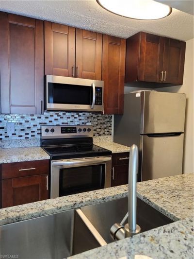 190 Santa Clara Dr, Unit 190-4, Naples, FL 34104 Photo