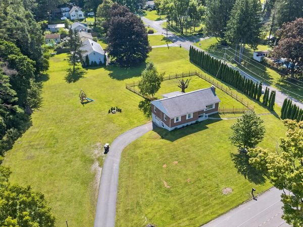 8 Gardner Road, Wynantskill, NY 12198