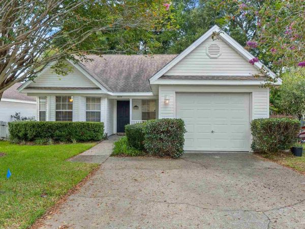 8024 Eastwood Ln, Pensacola, FL 32514