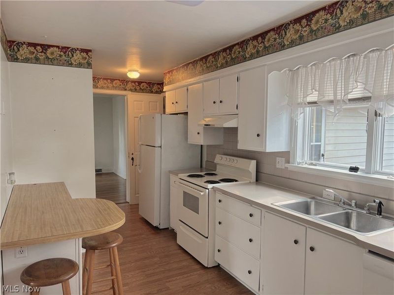 365 Genesee Avenue NE, Warren, OH 44483 Photo 10