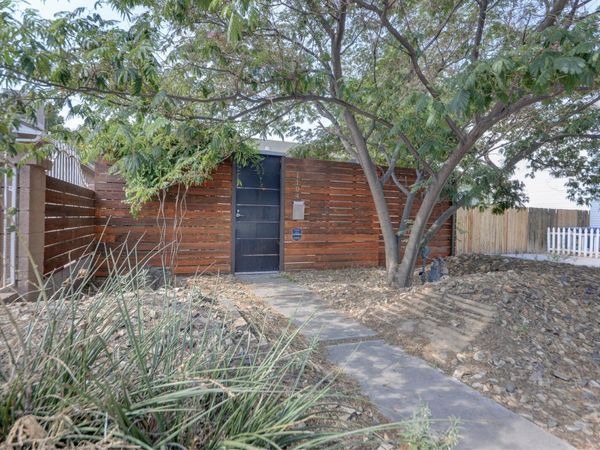 1104 Iron Avenue SW, Albuquerque, NM 87102
