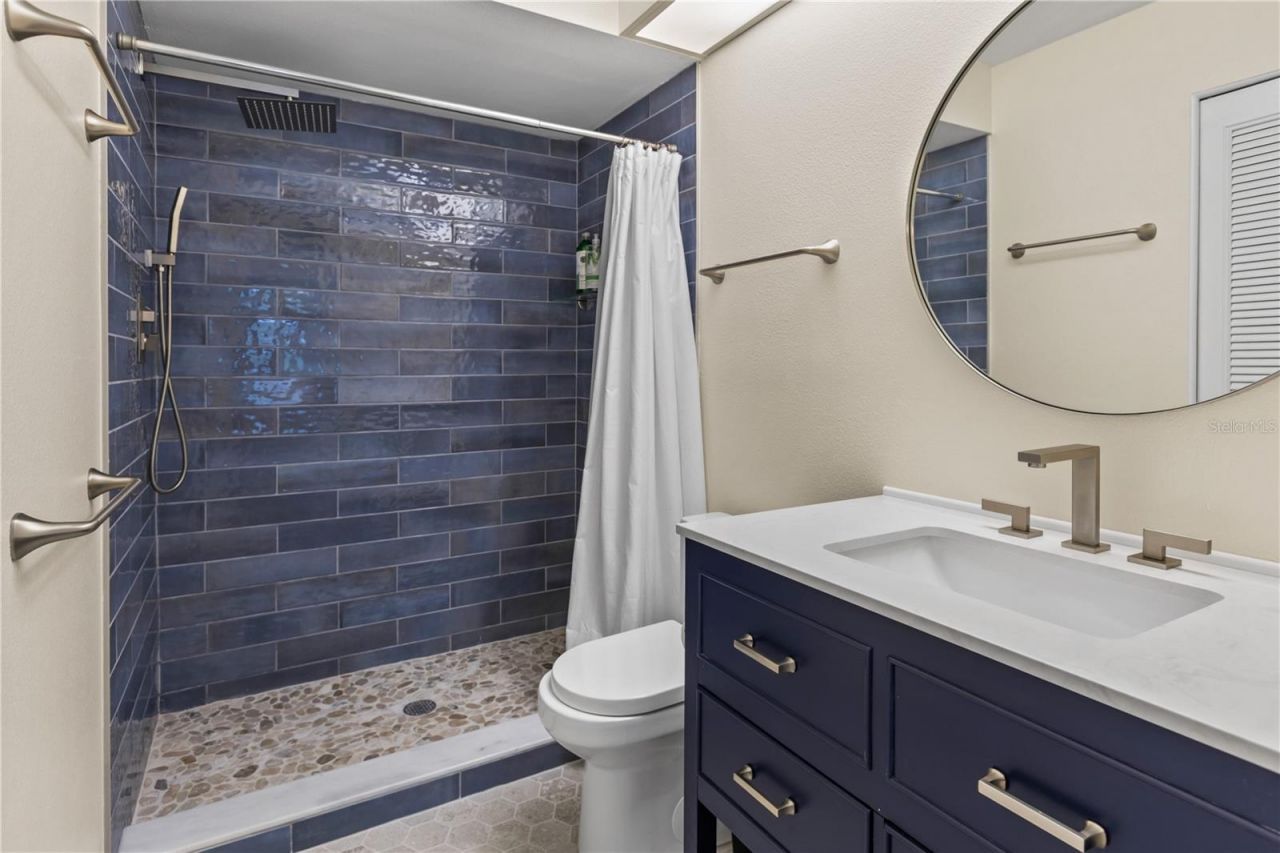 4096 Center Pointe Place, Unit 20B, Sarasota, FL 34233 Photo