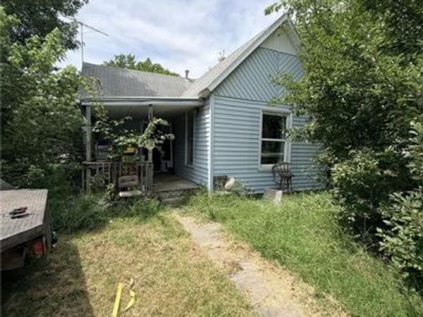 106 N Main Street, Chilhowee, MO 64733