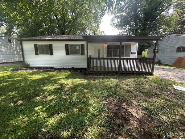 1130 Saint Margaret Drive , Cahokia, IL 62206