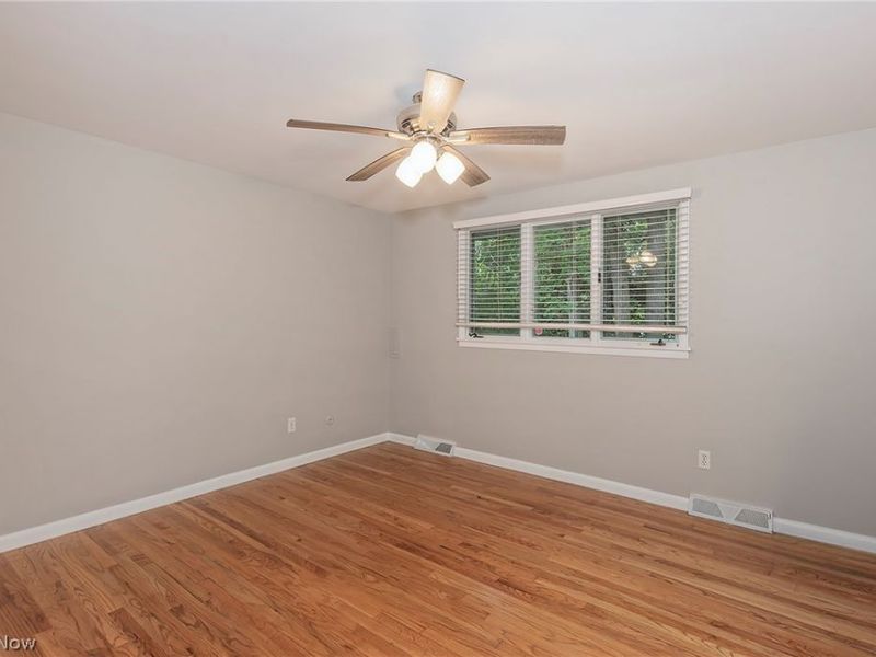 5512 Lansbury Lane, Lyndhurst, OH 44124 Photo 28