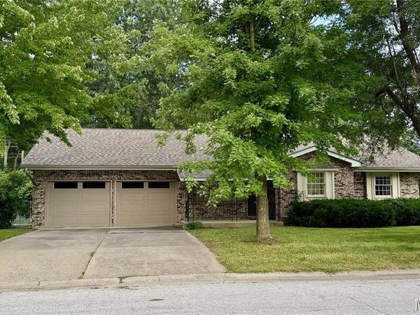 130 Pioneer Trail, Hannibal, MO 63401