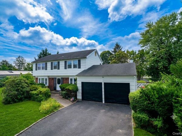 30 Segatogue Lane, South Setauket, NY 11720