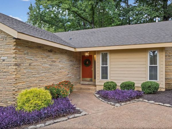 2174 MONTEGO DR, Memphis, TN 38016