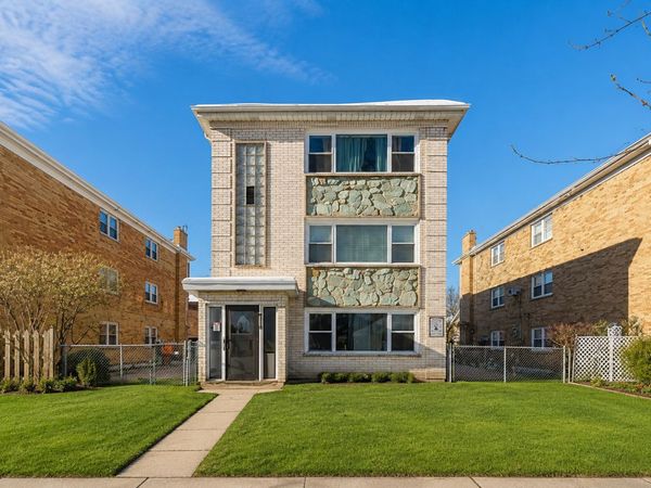 856 E Capri Drive , Unit 1, Palatine, IL 60074