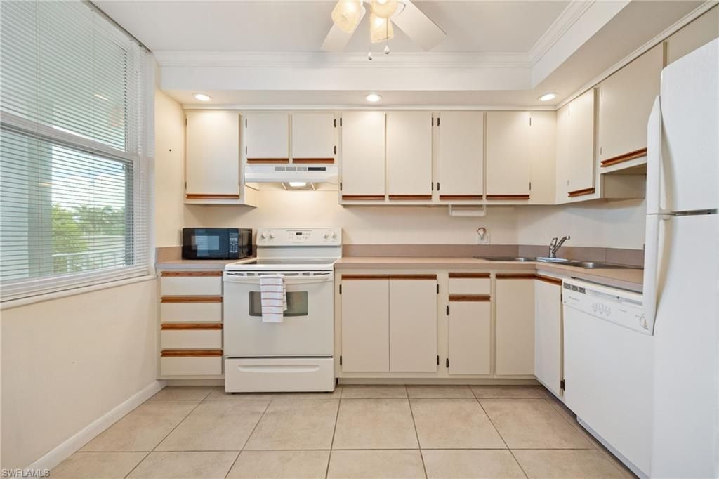 5959 Winkler Rd , Unit 218, Fort Myers, FL 33919 Photo