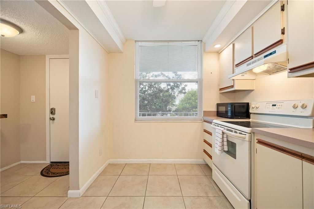 5959 Winkler Rd , Unit 218, Fort Myers, FL 33919 Photo