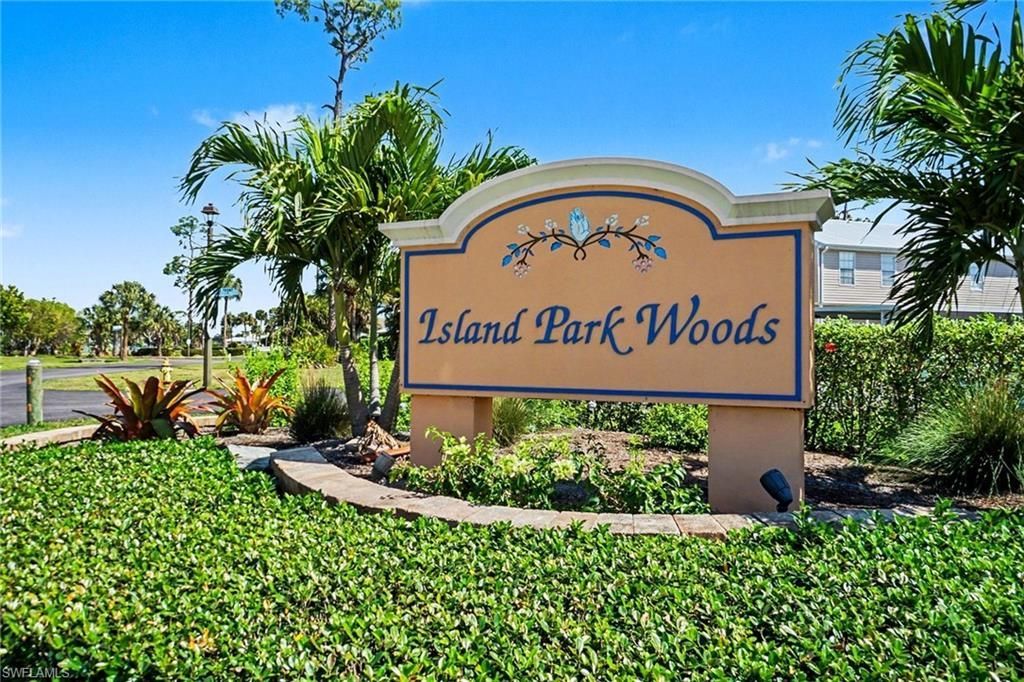 6081 Lake Front Dr , Fort Myers, FL 33908 Photo