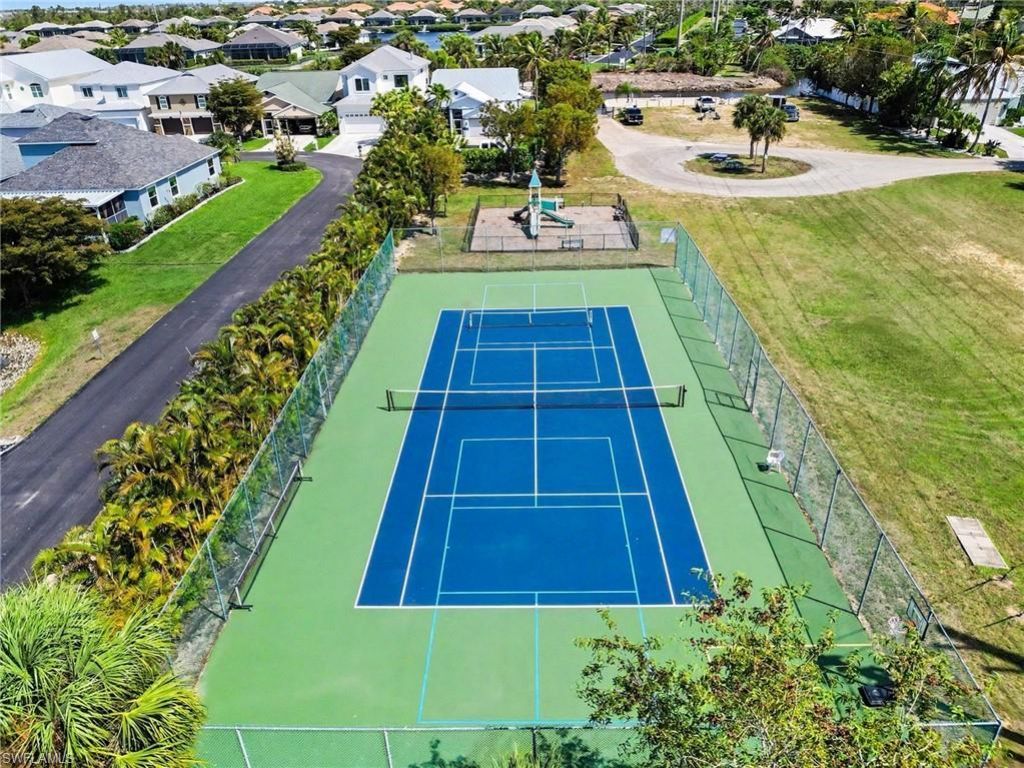 6081 Lake Front Dr , Fort Myers, FL 33908 Photo