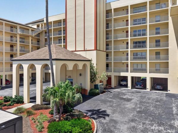 9000 COMMODORE DRIVE , Unit 305, SEMINOLE, FL 33776