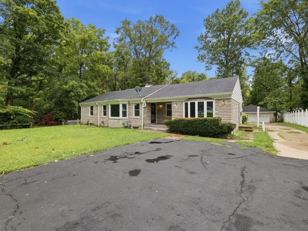 6204 Madison Avenue , Indianapolis, IN 46227