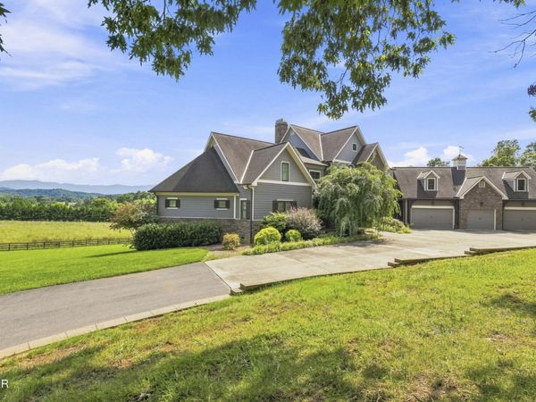 759 Cummings Chapel Road , Sevierville, TN 37876