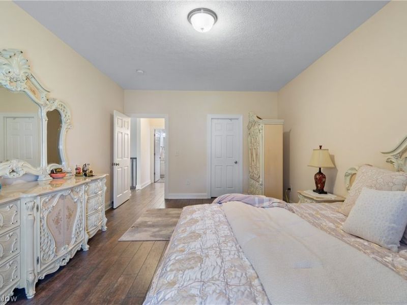 535 E Caston Road, Green, OH 44685 Photo 21