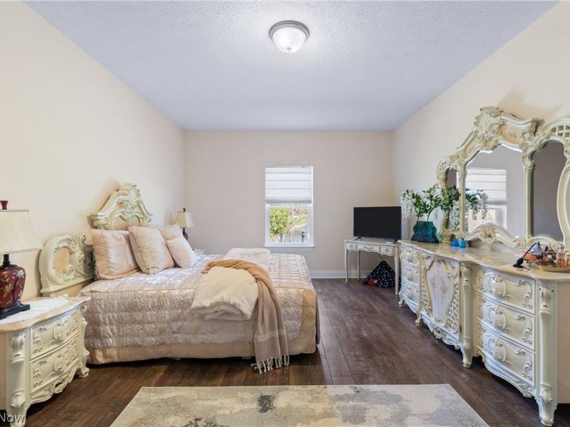 535 E Caston Road, Green, OH 44685 Photo 22