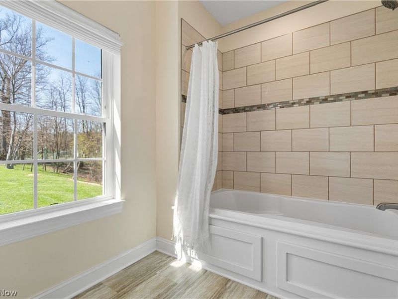 535 E Caston Road, Green, OH 44685 Photo 24