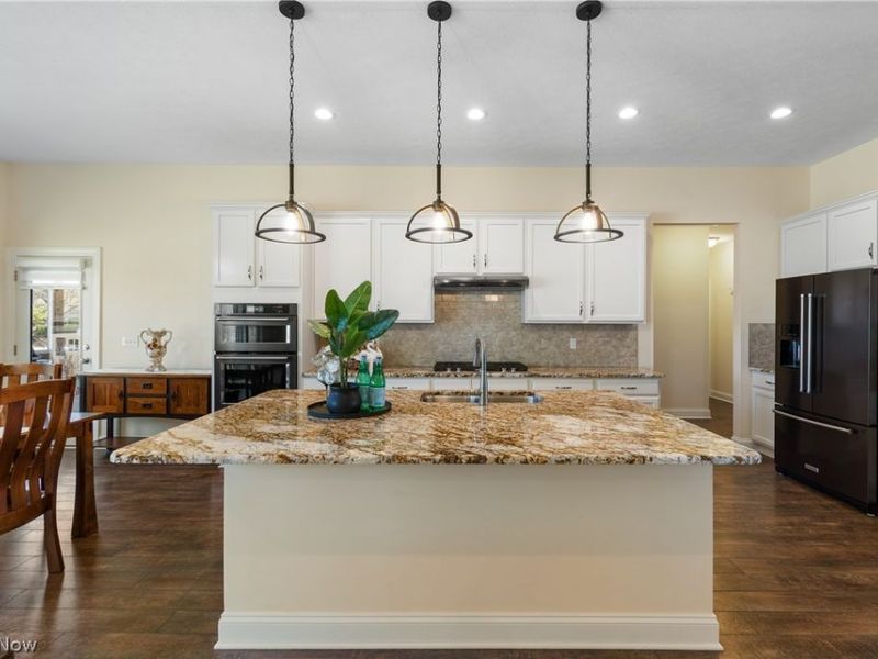535 E Caston Road, Green, OH 44685 Photo 4