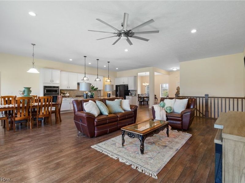 535 E Caston Road, Green, OH 44685 Photo 9