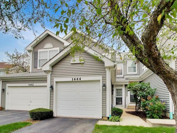 1444 Division Court , Unit 1444, St. Charles, IL 60174