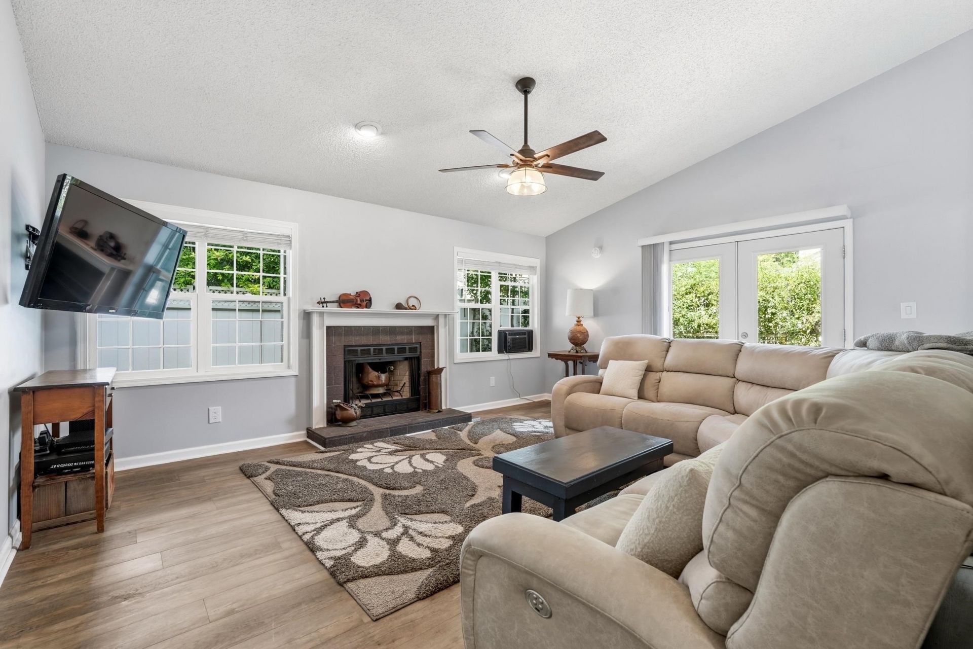 205 Birkdale Ln. Photo 10