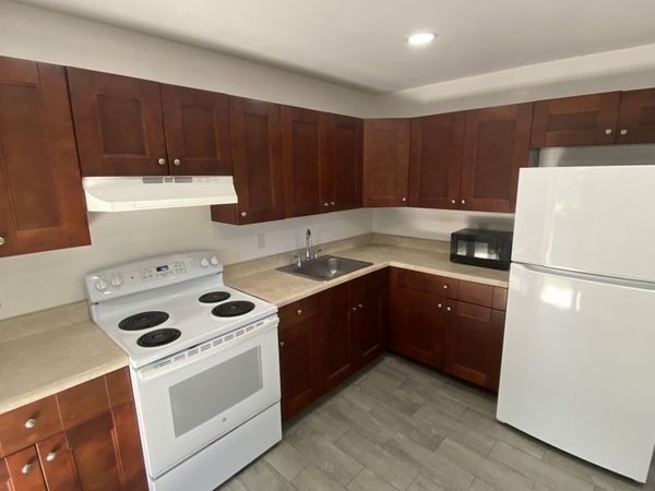 850 SW 9th Avenue, Unit 1-4, # C, Hallandale Beach, FL 33009