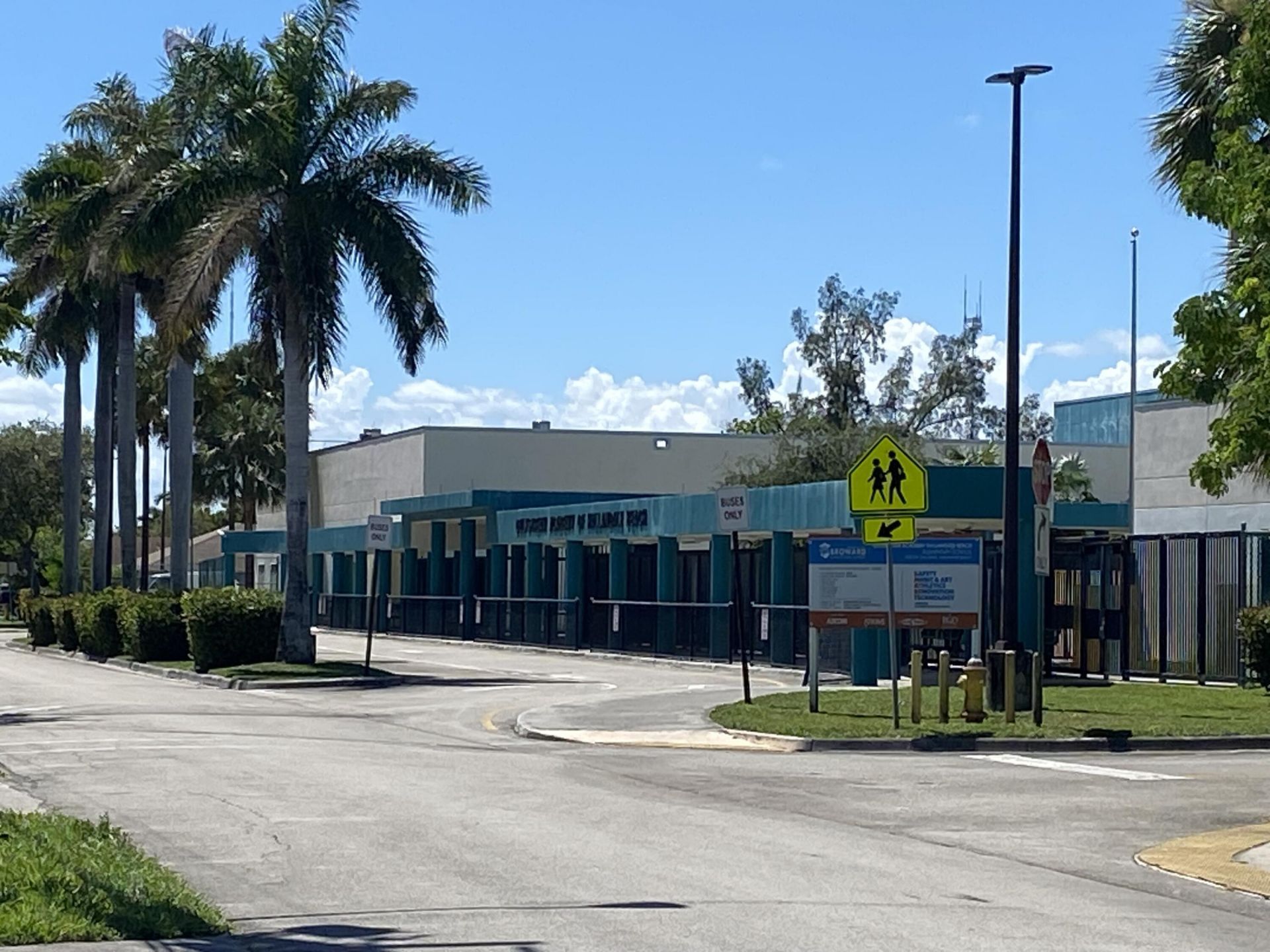 850 SW 9th Avenue, Unit 1-4, # C, Hallandale Beach, FL 33009 Photo