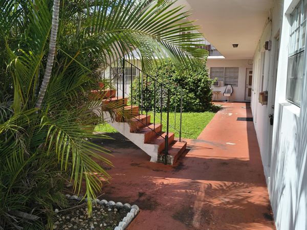 1825 CLEVELAND Street, Unit 2, Hollywood, FL 33020