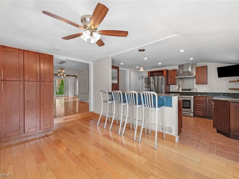 374 Bradley Road, Bay Village, OH 44140 Photo 11