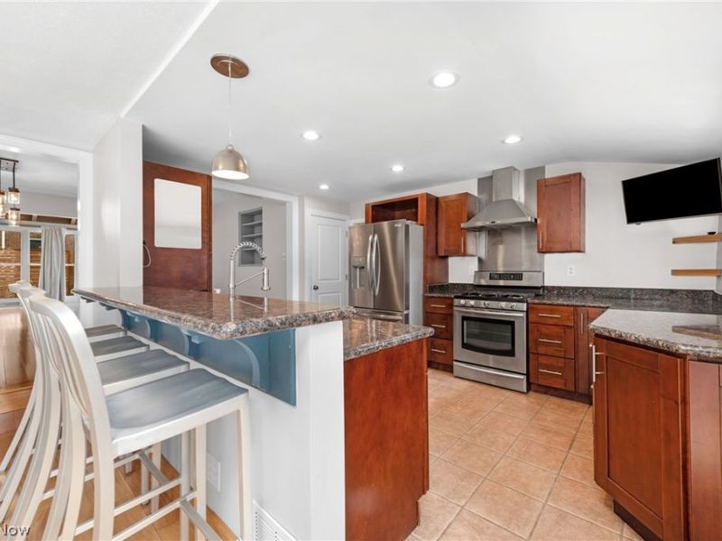 374 Bradley Road, Bay Village, OH 44140 Photo 12