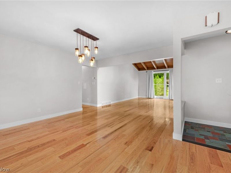 374 Bradley Road, Bay Village, OH 44140 Photo 17